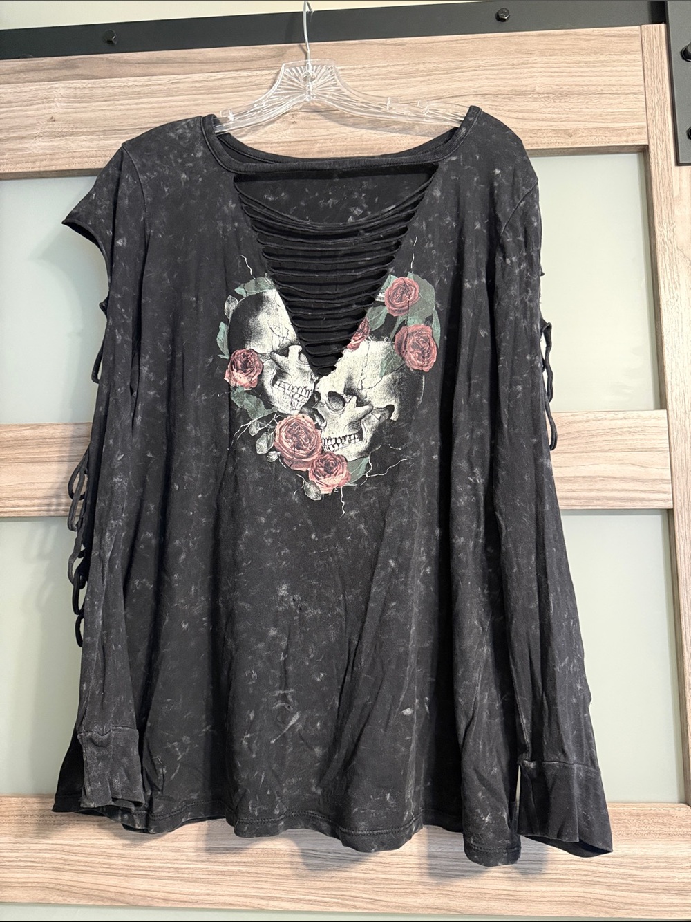 torrid Black Distressed Ladder Cutout Top with Skull & Rose Graphic